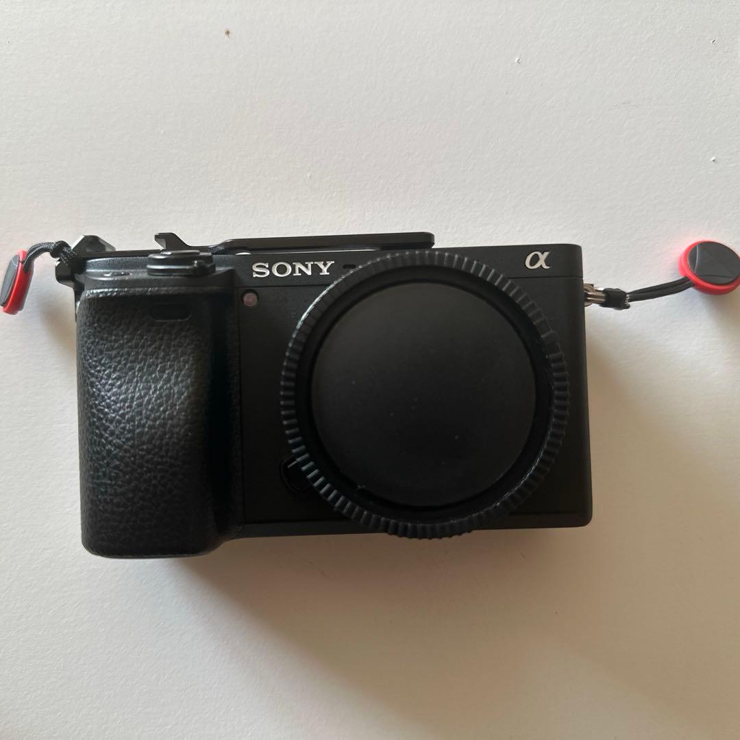 Sony α6400 ミラーレス一眼 本体のみ　シャッター数4270