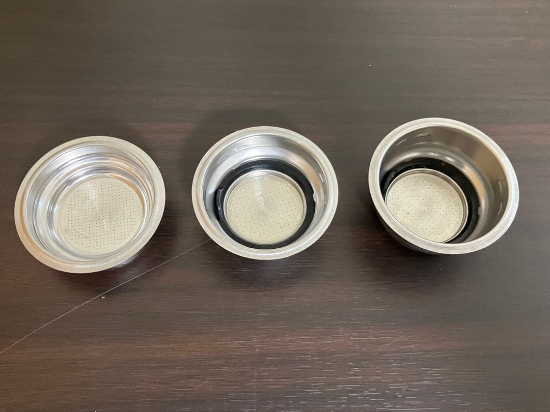 【TT様ご購入用】De'Longhiデディカ アルテ EC885J-GYグレー