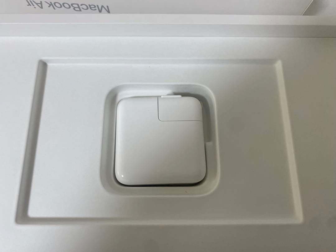 【美品】MacBookAir M2 13.6インチ2022バッテリー99%