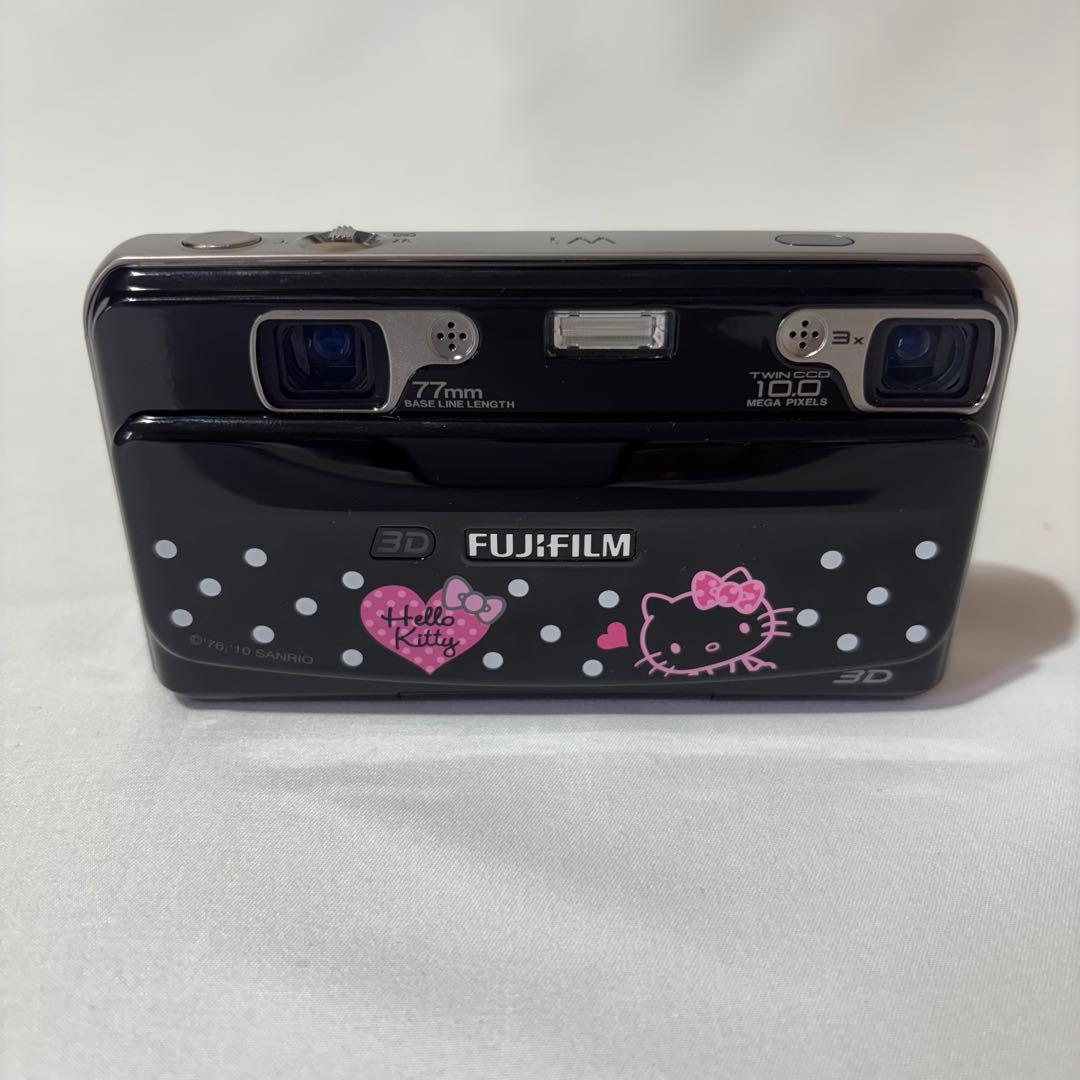 【超希少】FUJIFILM ハローキティPINEPIX REAL 3D W1