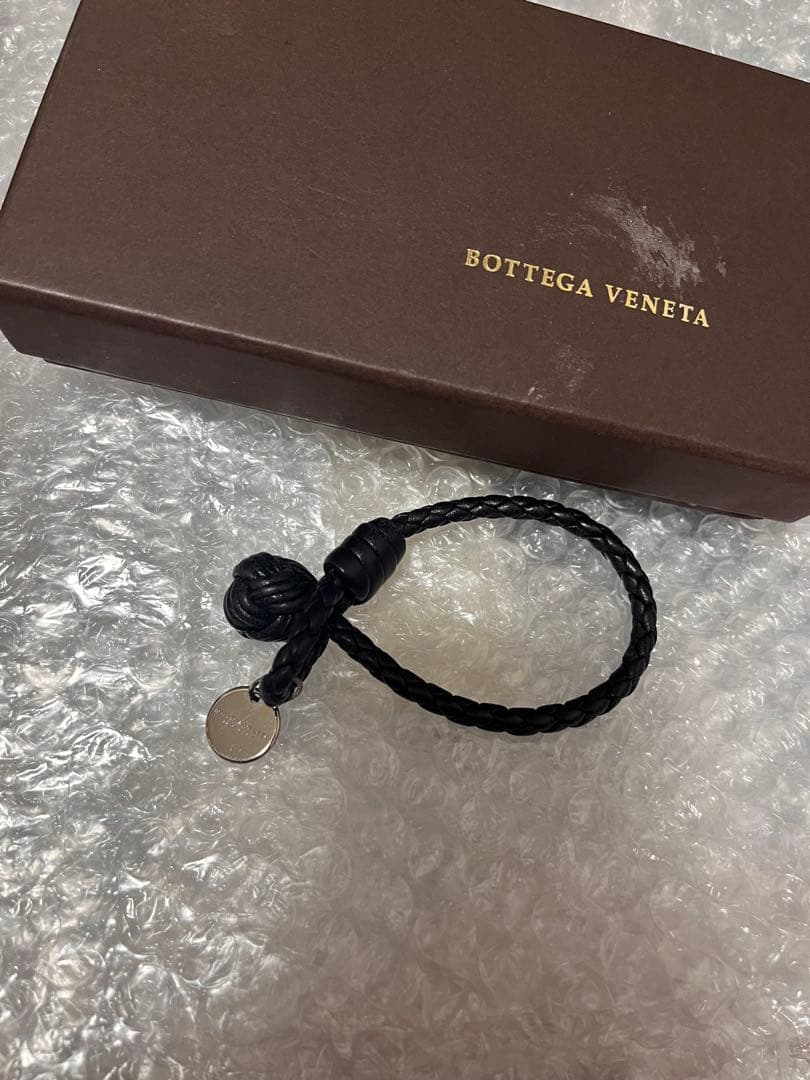 Bottega Veneta ブラックレザー ブレスレット