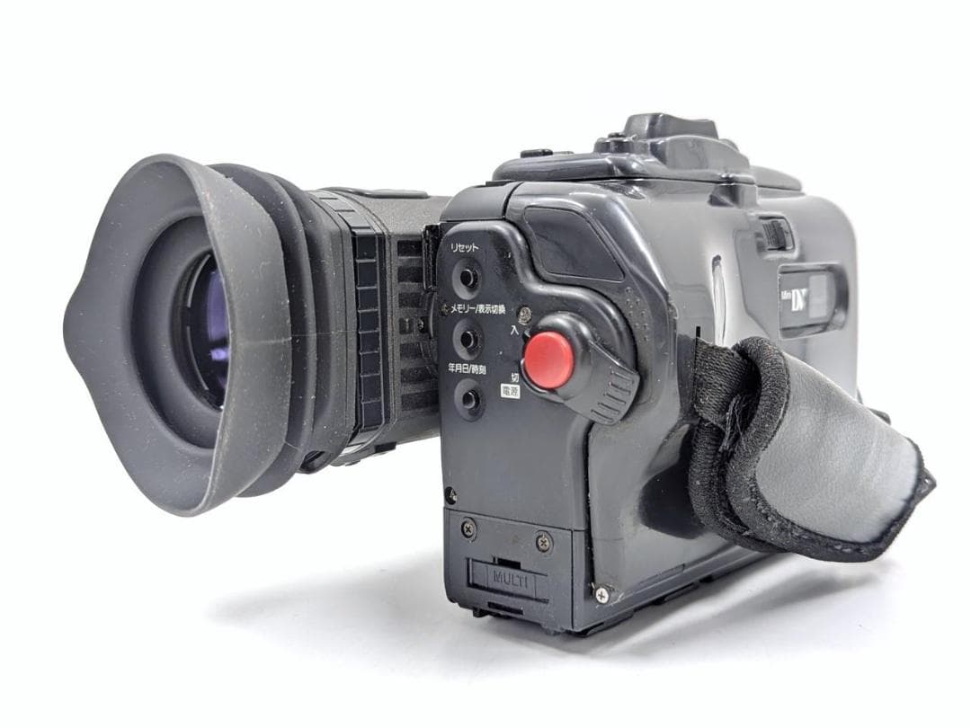 miniDVのダビングに！ Panasonic ビデオカメラ NV-DJ1 01