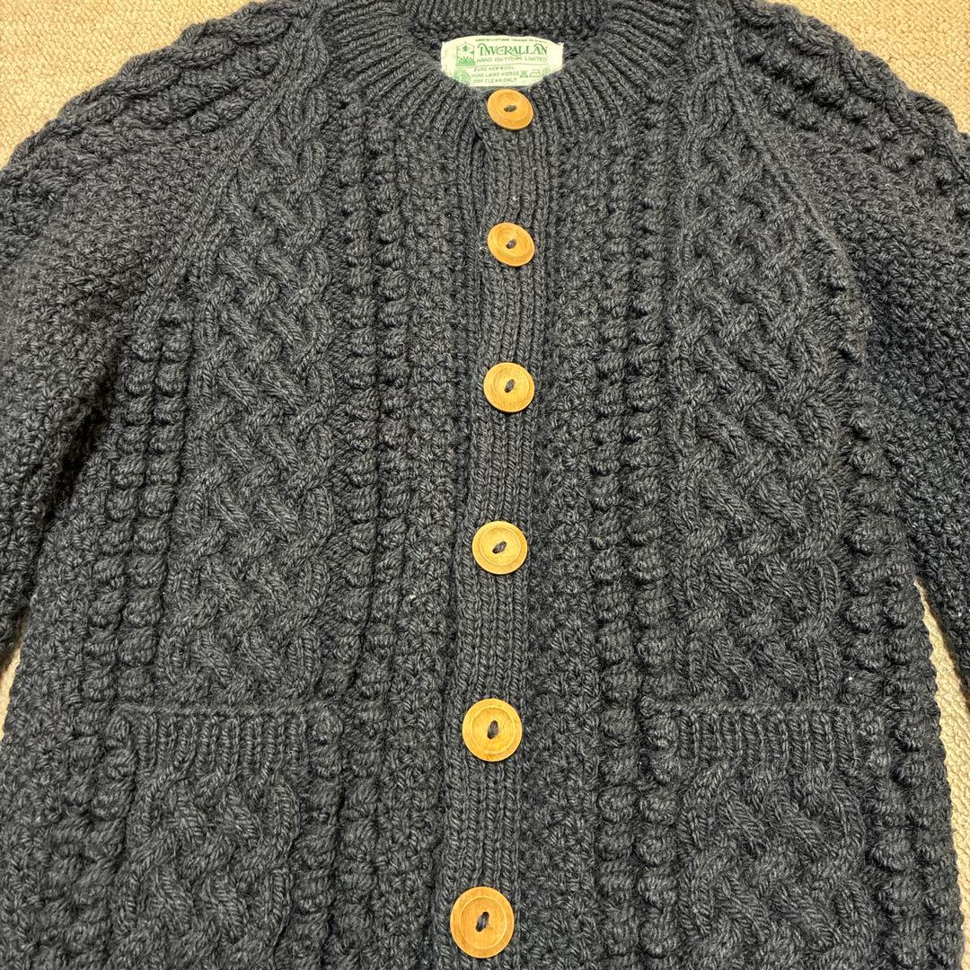 Inverallan ダークネイビー ケーブル編みカーディガン