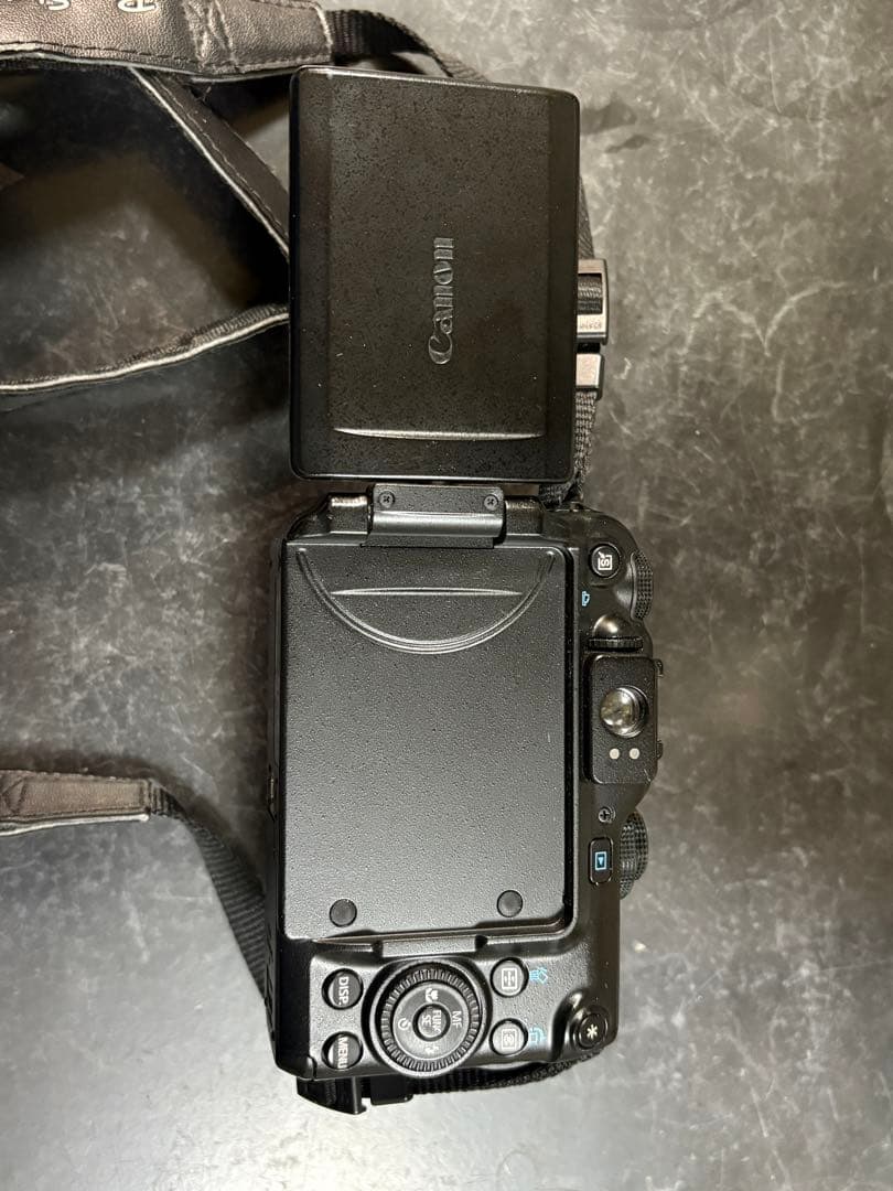 Canon G11 デジタルカメラ 本体とバッテリー