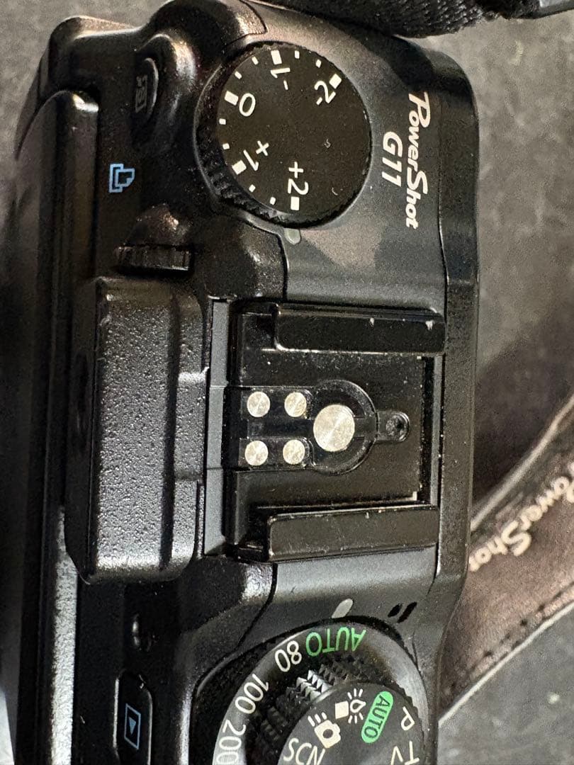 Canon G11 デジタルカメラ 本体とバッテリー