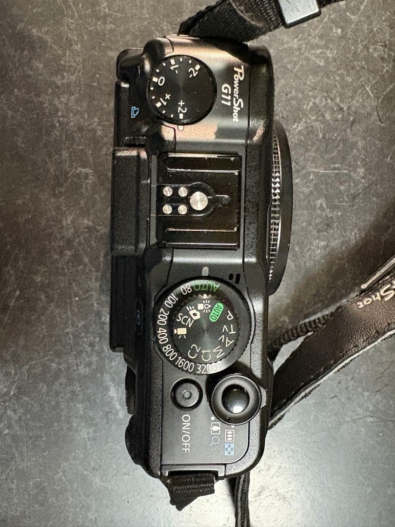 Canon G11 デジタルカメラ 本体とバッテリー