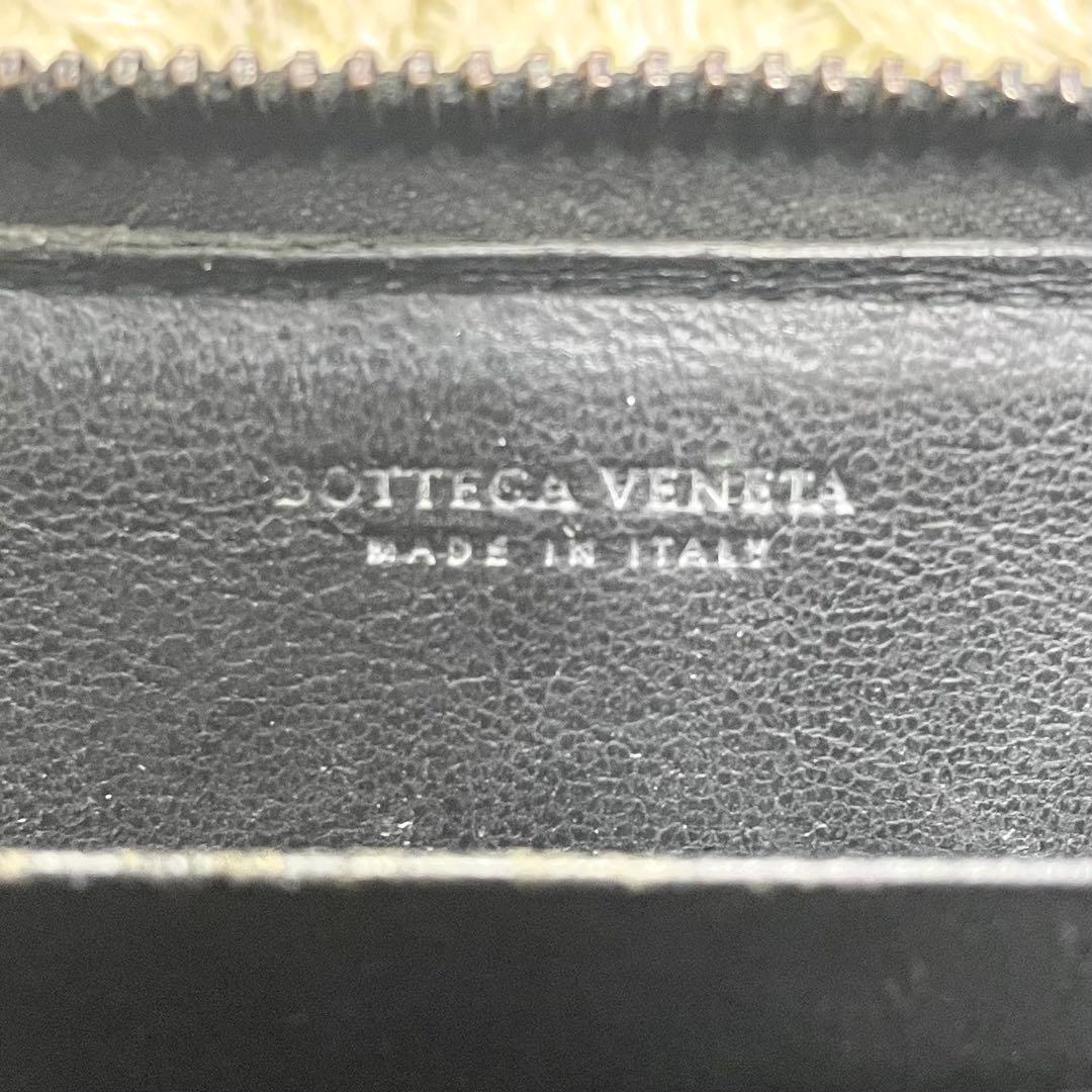 ボッテガヴェネタ ケース イントレチャート ラウンドファスナー ブラック