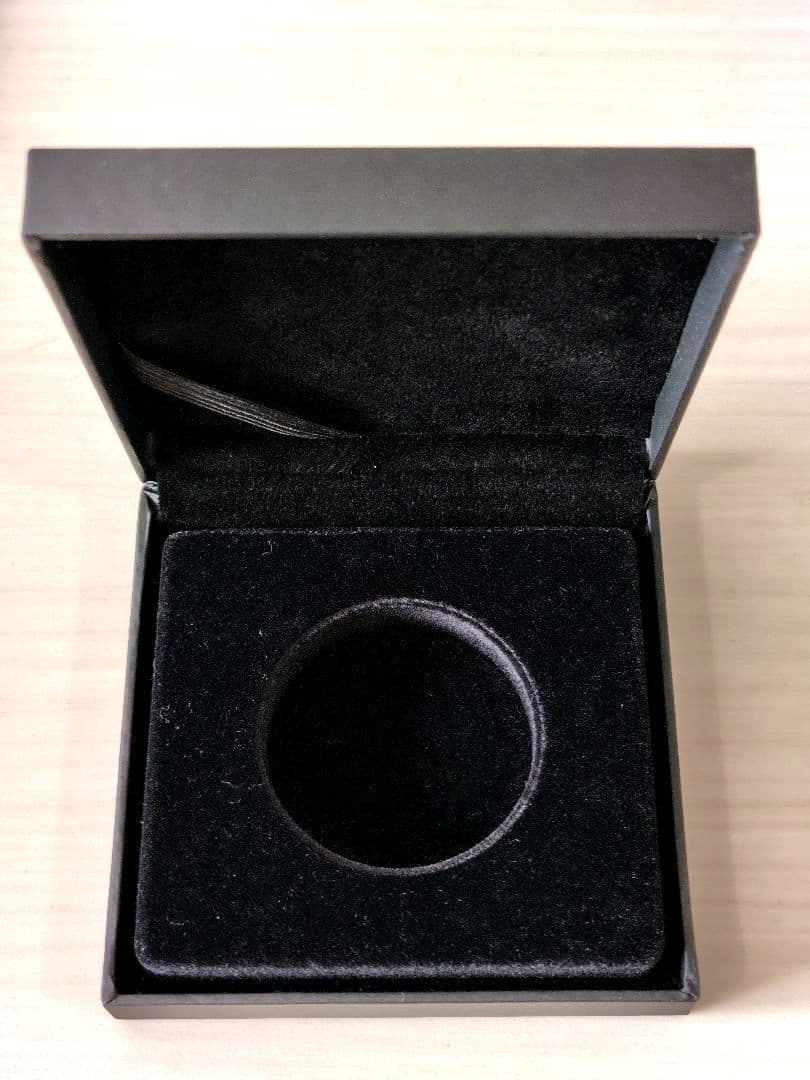 アイソ　エリザベス2世　生誕90年記念銀貨