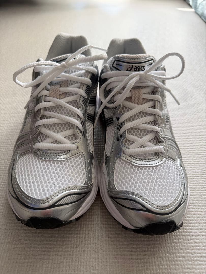 【美品】ASICS GEL-KAYANO14 26.5cm