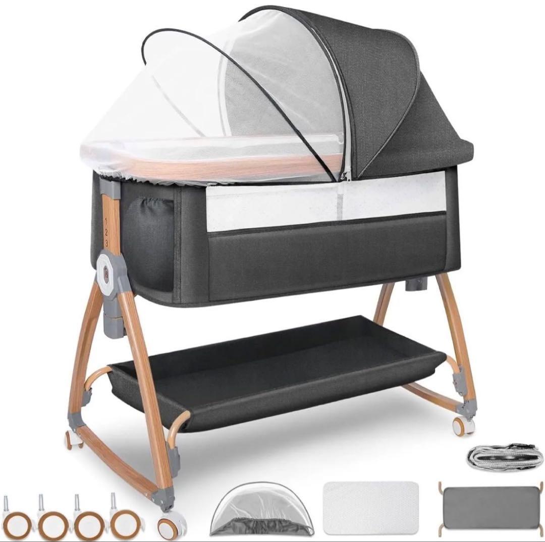グレーのベビーベッド 高さ調整可能