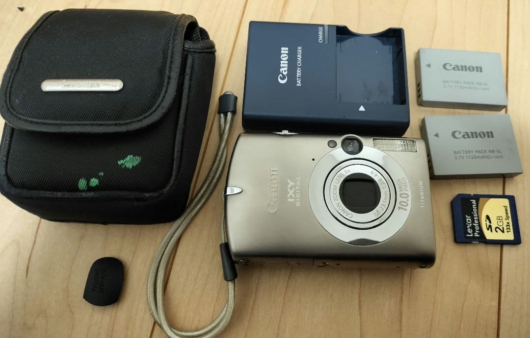 Canon　IXY DIGITAL1000
