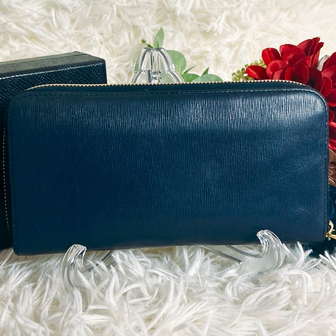 美品 プラダ 長財布 ラウンドジップ ヴィッテロムーブ ネイビー レザー