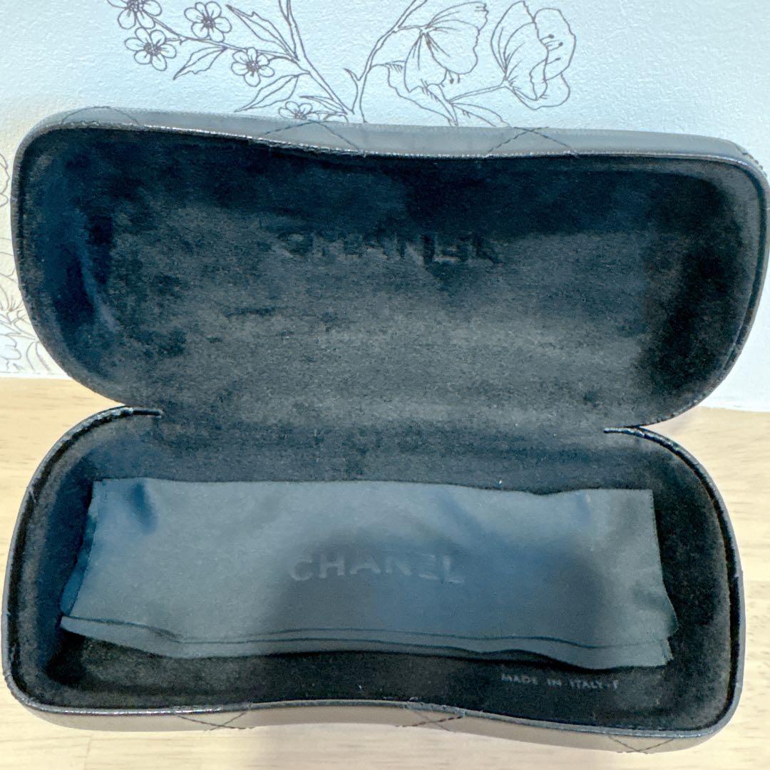 【美品】【外箱・説明書付き】CHANEL サングラス　リボン