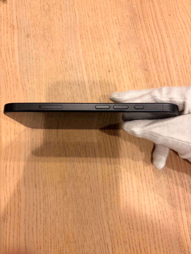 【美品】iPhone16 128GBブラック SIMフリー