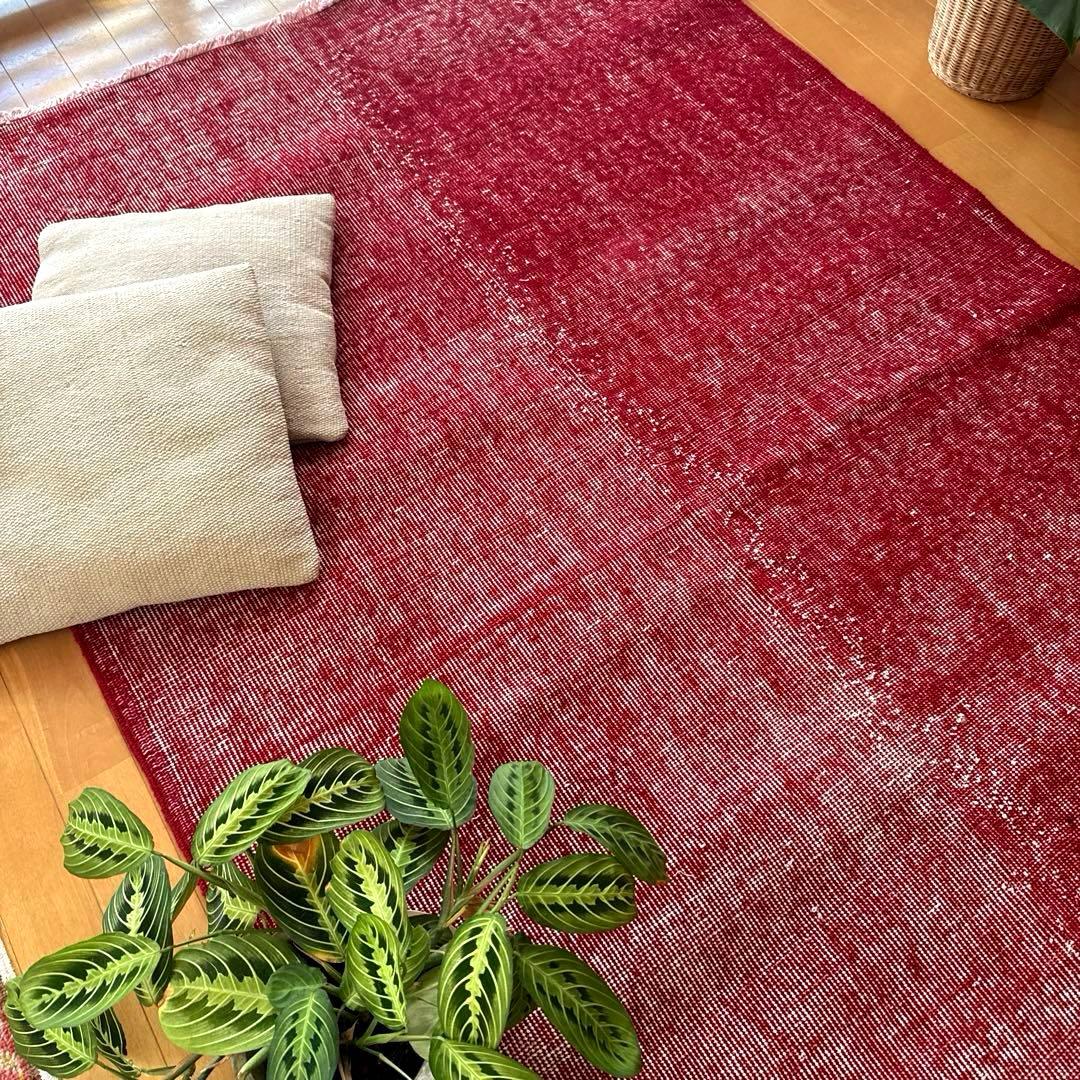 121×205 レッドオーバーダイ　ワンカラーラグ　トルコヴィンテージラグ