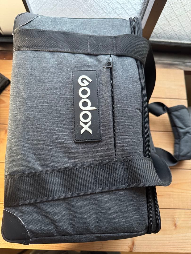 Godox ML60 手持ちLEDビデオライト