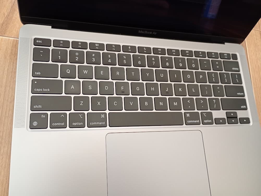 中古美品　MacBook Air M1 13inch シルバー　USキーボード