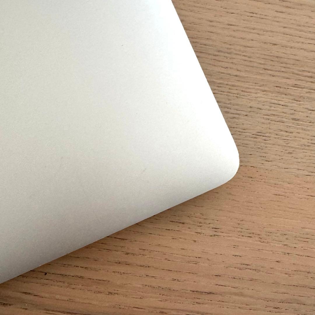 【値下げ】MacBook Air 13インチ （Intel Core i5）
