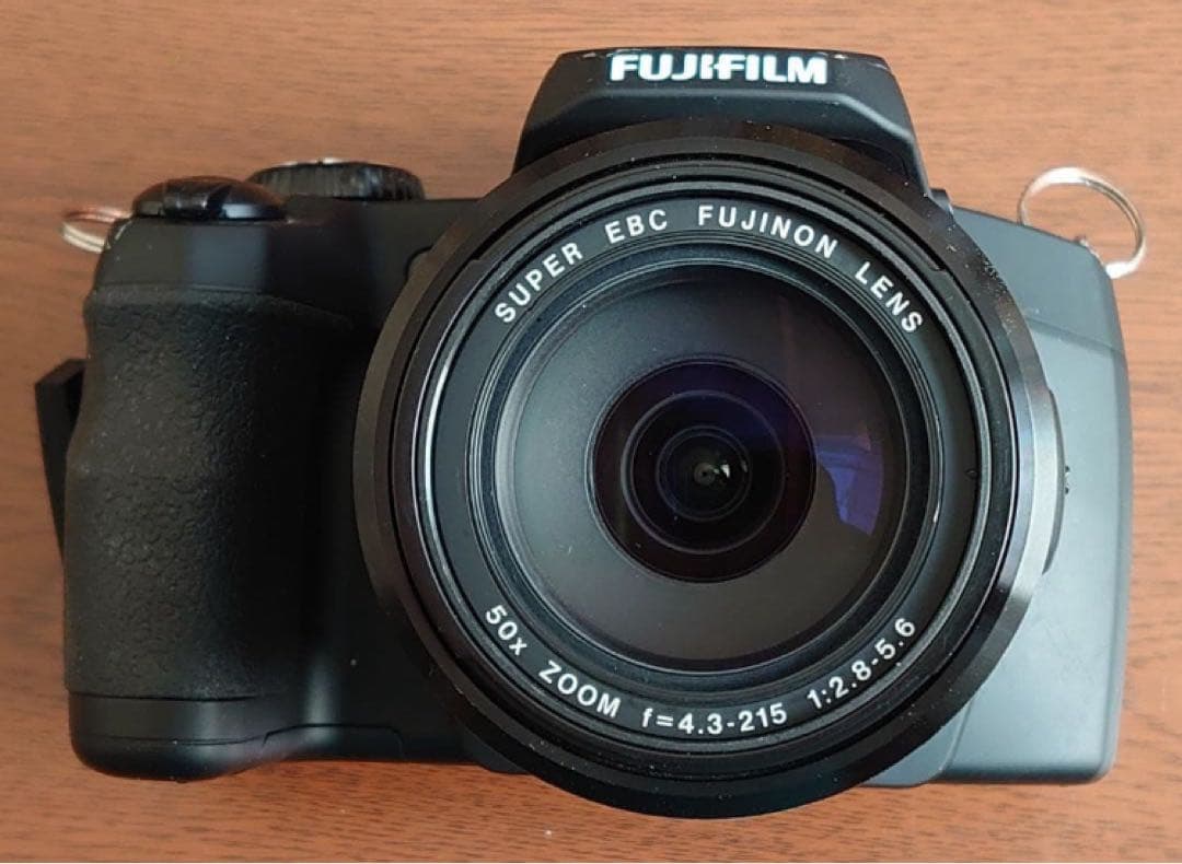デジタルカメラ FUJIFILM FinePix S1