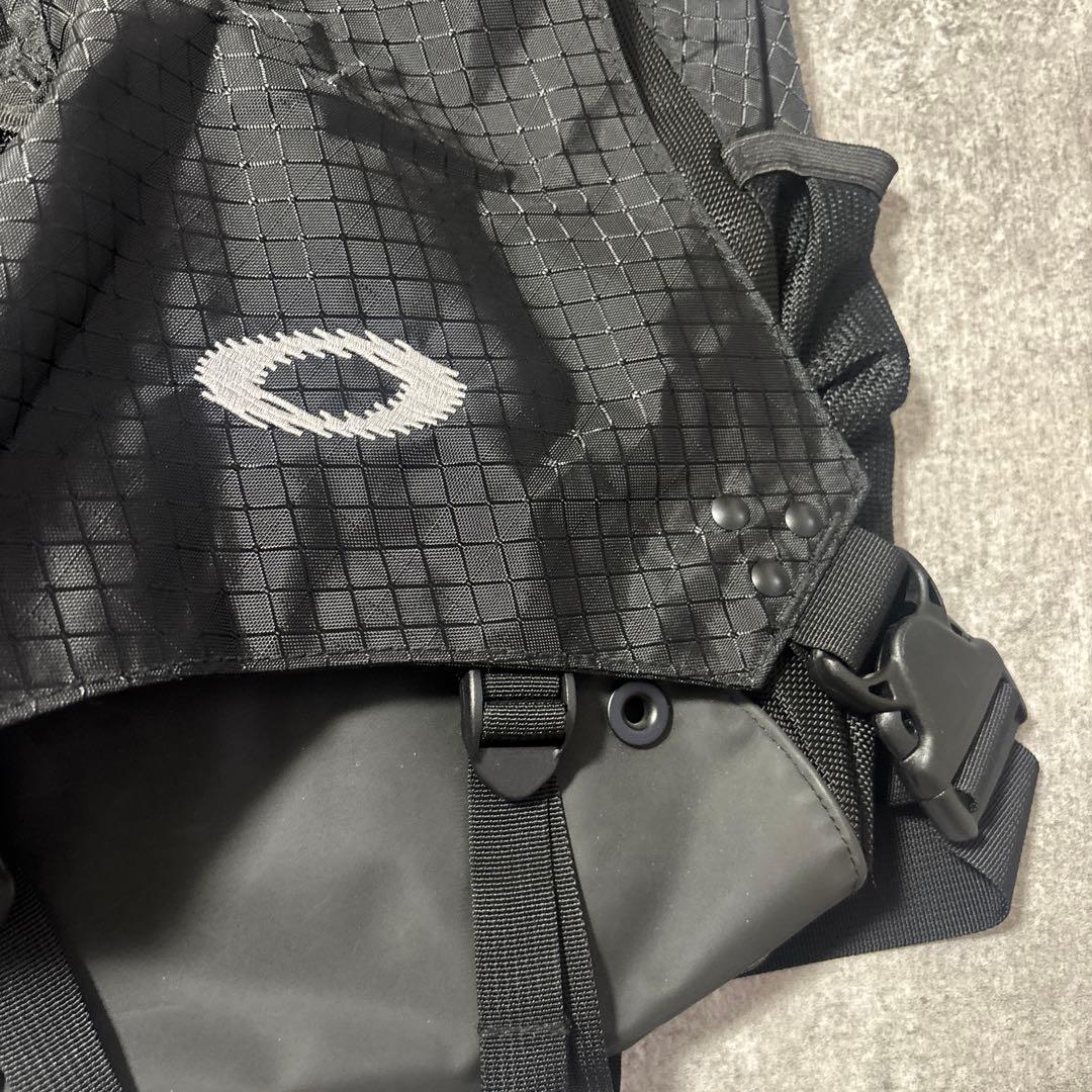 OAKLEY オークリー 00s Y2K ワンショルダーバッグ　正規品