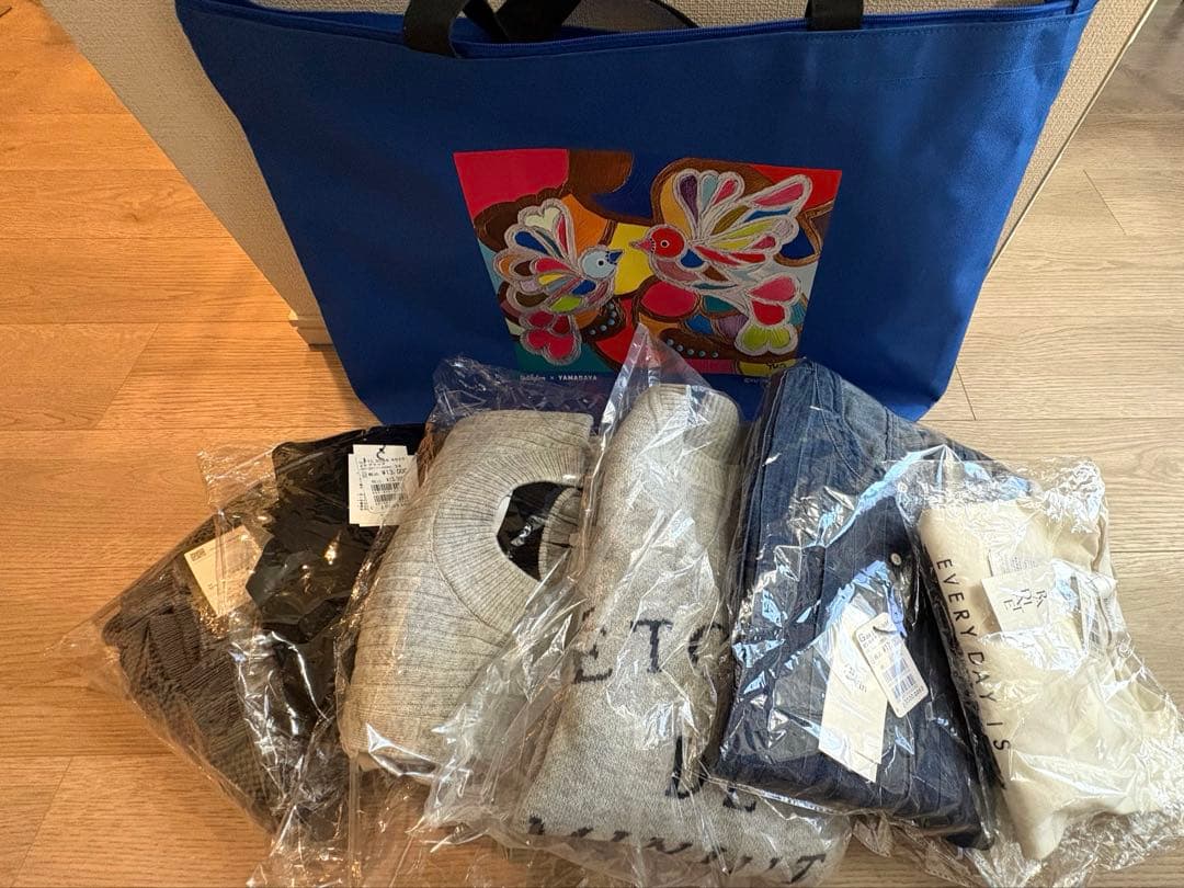 【新品タグ付】ヤマダヤ福袋2026 トップス6点