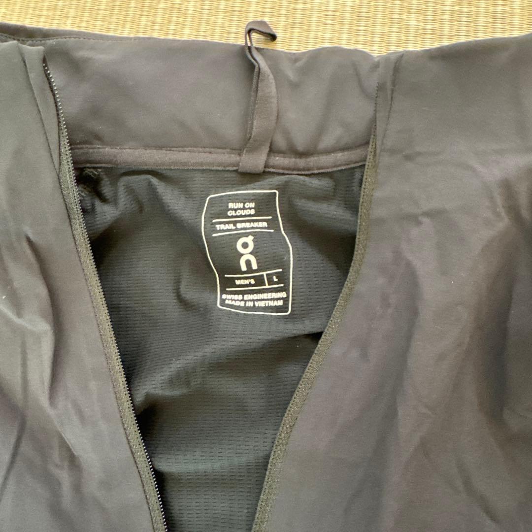 On (オン)Trail Breaker (トレイルブレーカー)