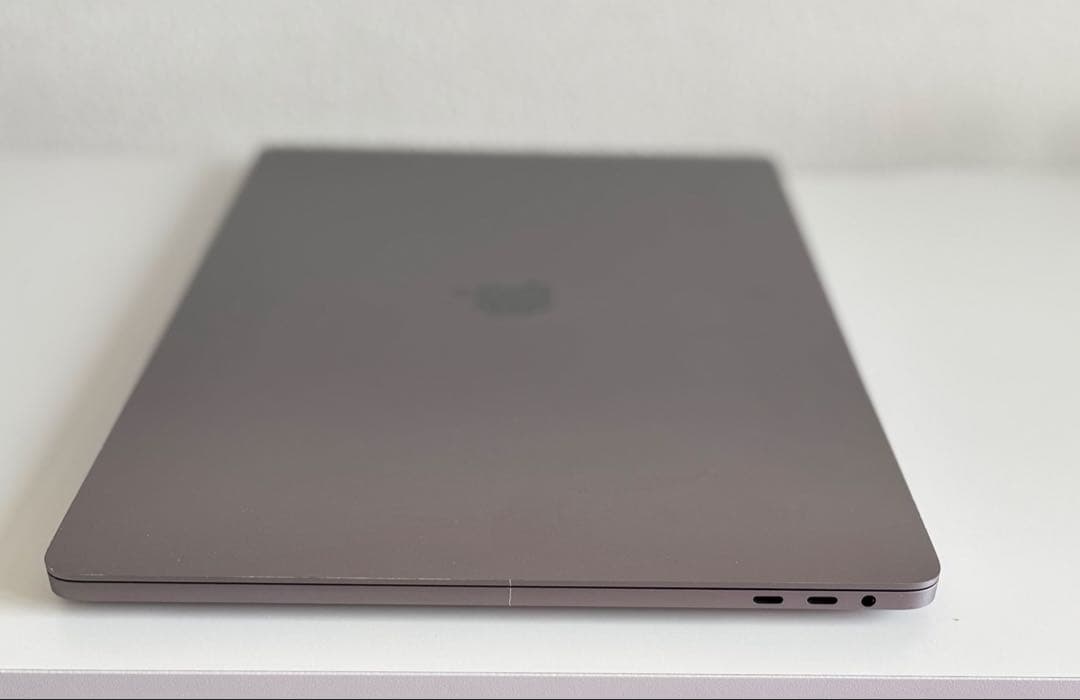 美品 Macbook Pro 2019 16インチ Windows 11 Pro