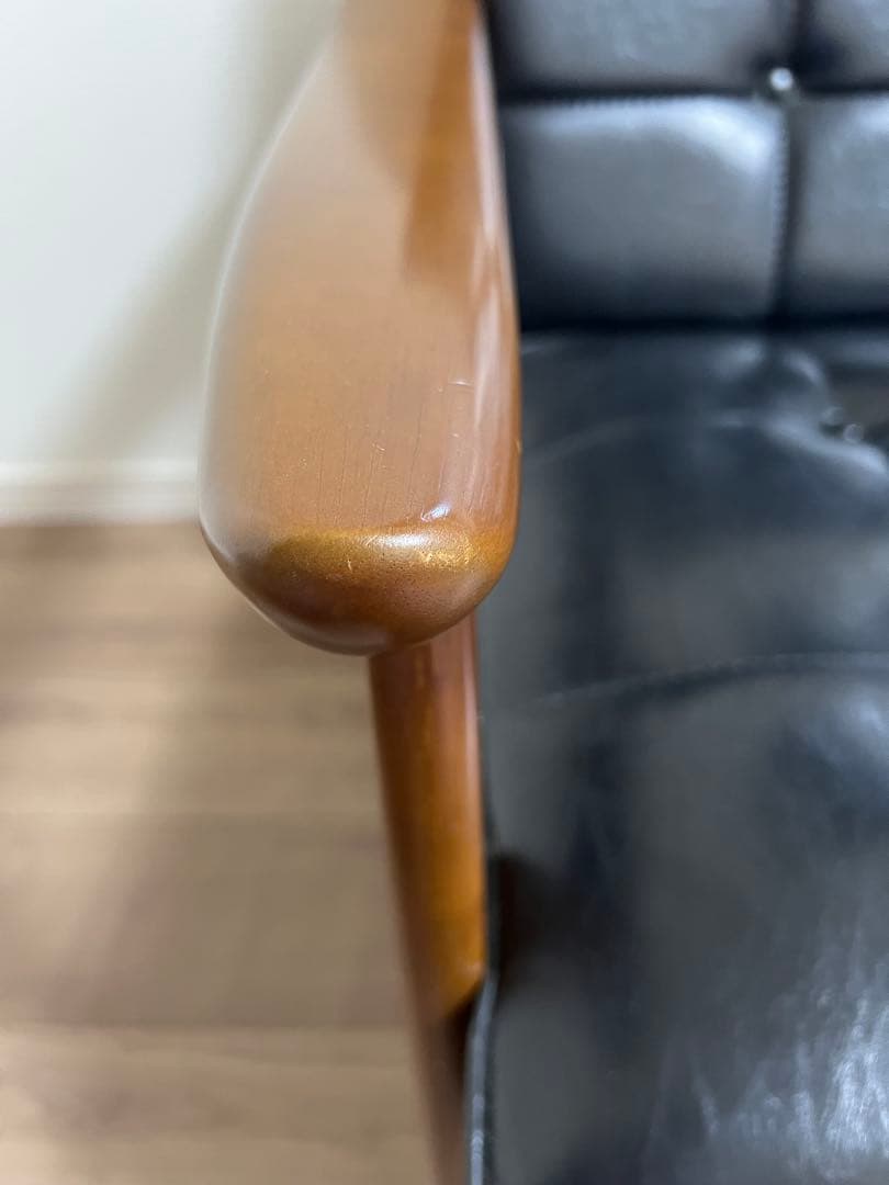 カリモク60　Kチェアー　2シーター　スタンダードブラック