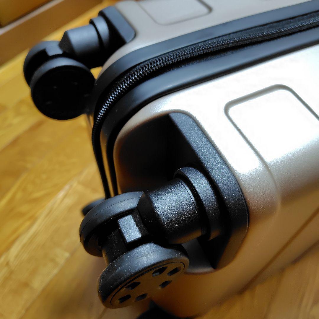 無印良品　ハードキャリーケース　ベージュ　20リットル