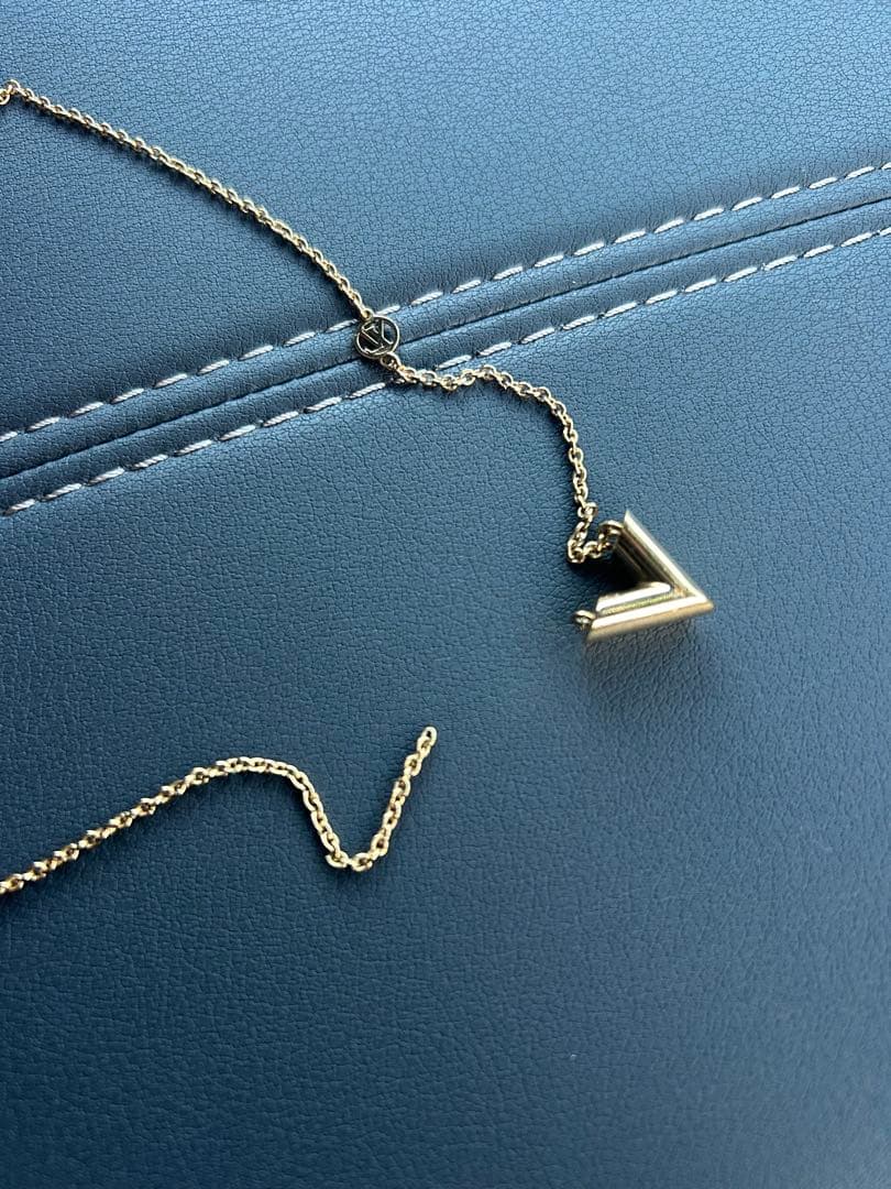 ルイヴィトンネックレス