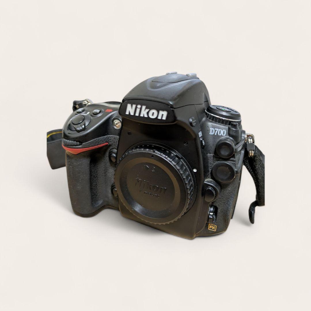 Nikon D700 デジタル一眼レフカメラ　バッテリー充電器付き