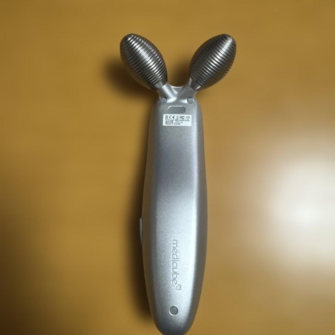 MEDICUBE メディキューブ AGE-R DERMA EMS SHOT