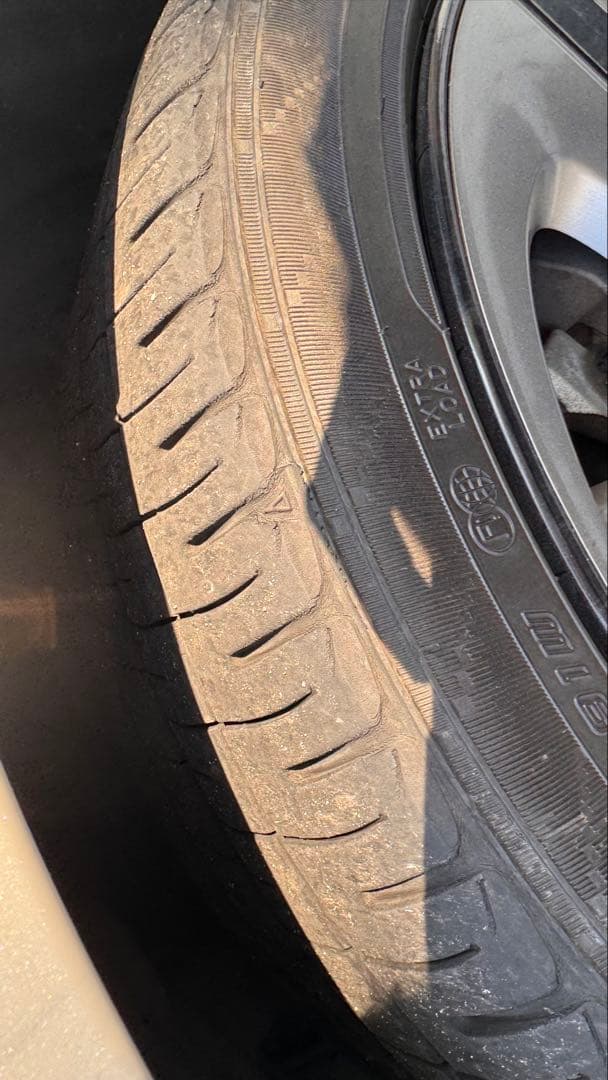 プリウス50 純正　17インチホイール