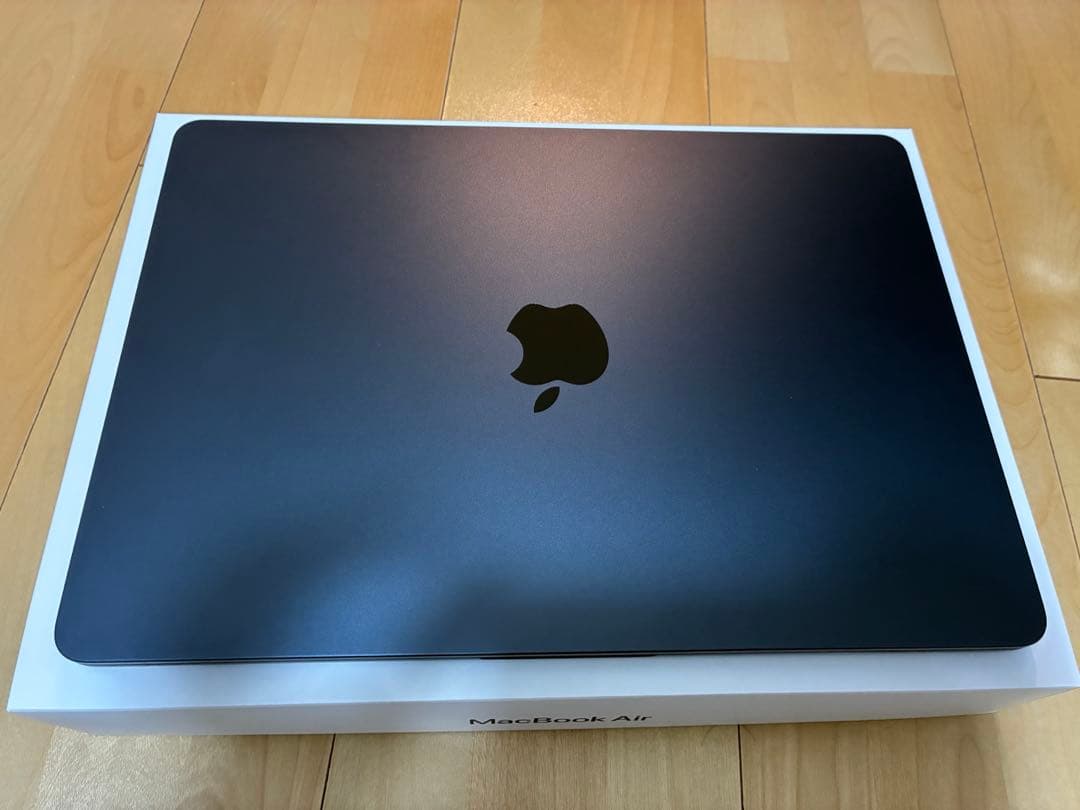 Apple MacBookAir M4 13インチ512GB ミッドナイト