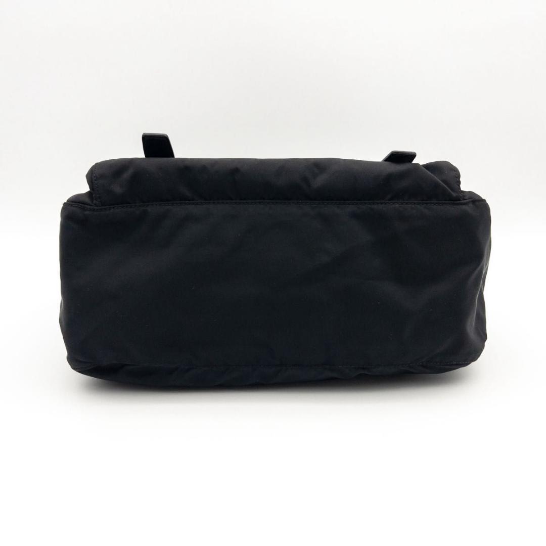 【極美品】PRADA テスートナイロン　メッセンジャーバッグ　トライアングルロゴ