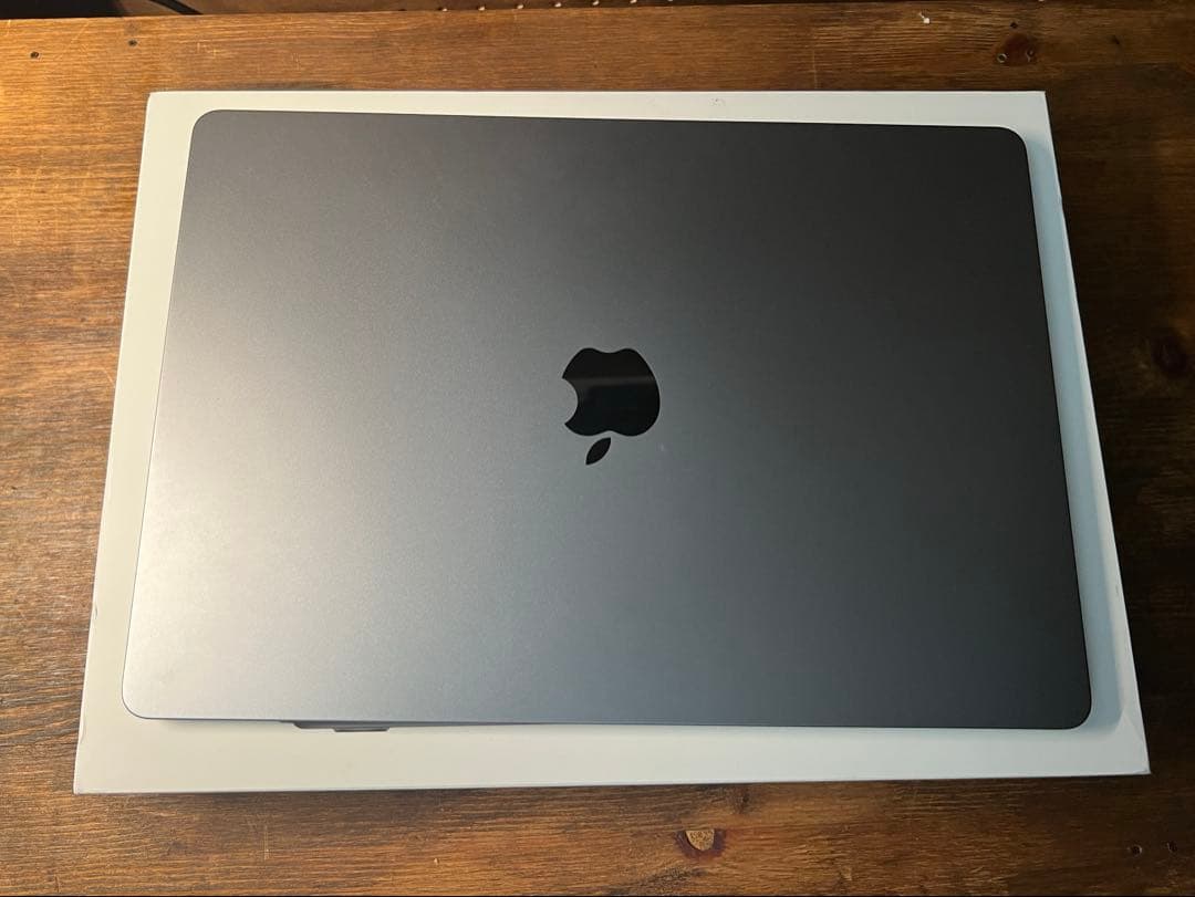 Macbook Air 2024 M3 15インチ　スペースグレイ