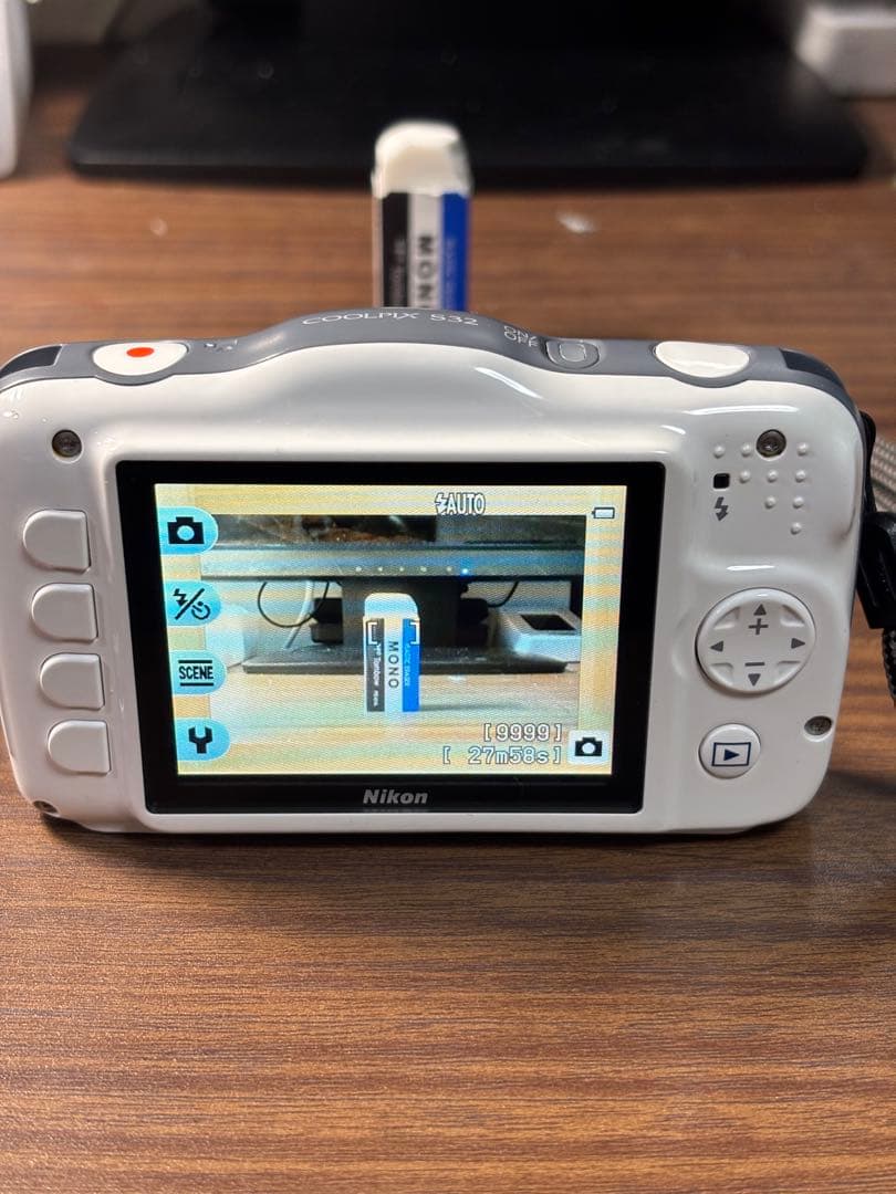 Nikon ニコン COOLPIX S32 デジカメ　クールピクス