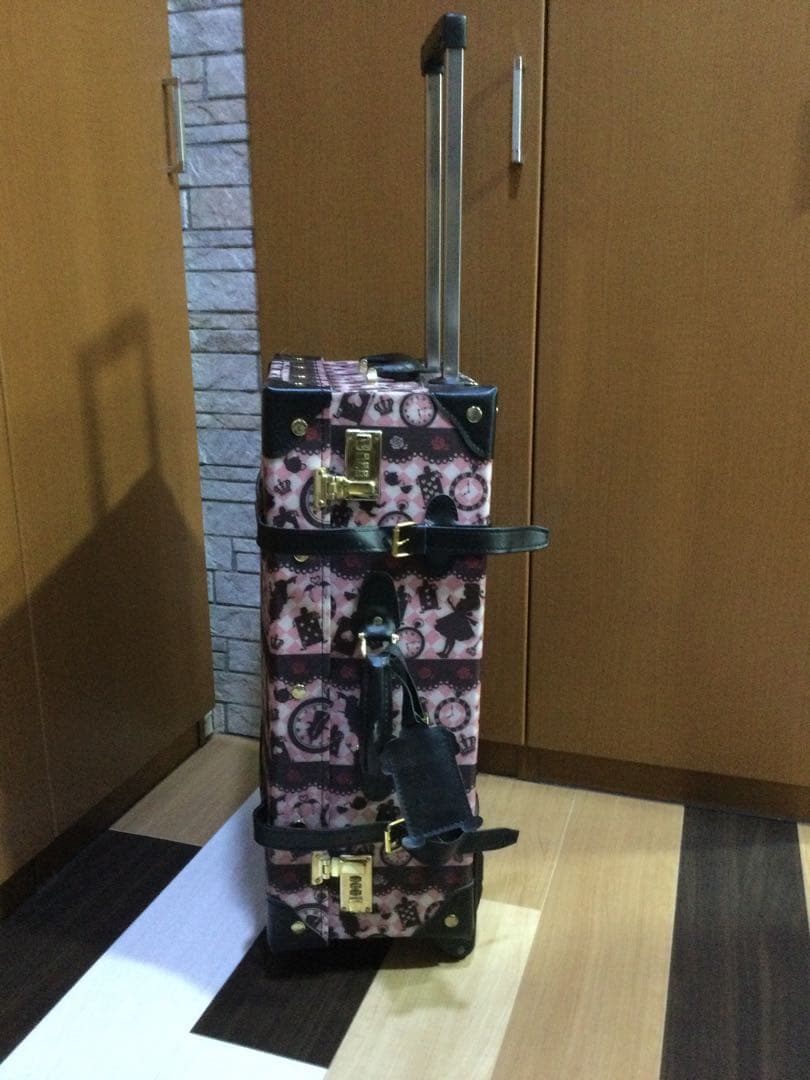 値下げ中❗️ハピタス　アリス柄　キャリーケース １回使用　☆直接受け渡し可☆