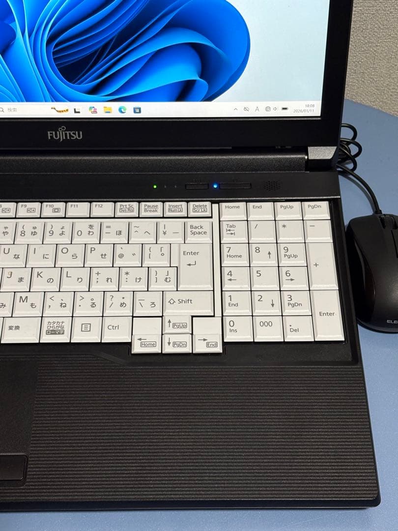 富士通 FUTRO A5511M/第11世代/15.6型/テンキー/win11