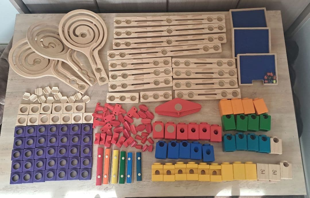 ボーネルンド　クアドリラセットツイスト&レールセットとサウンドレールセット