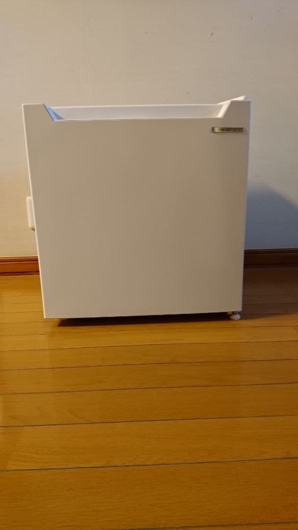 【Akariさん専用】ヤマダセレクト YRZC05H1 1ドア冷蔵庫 46L ホ