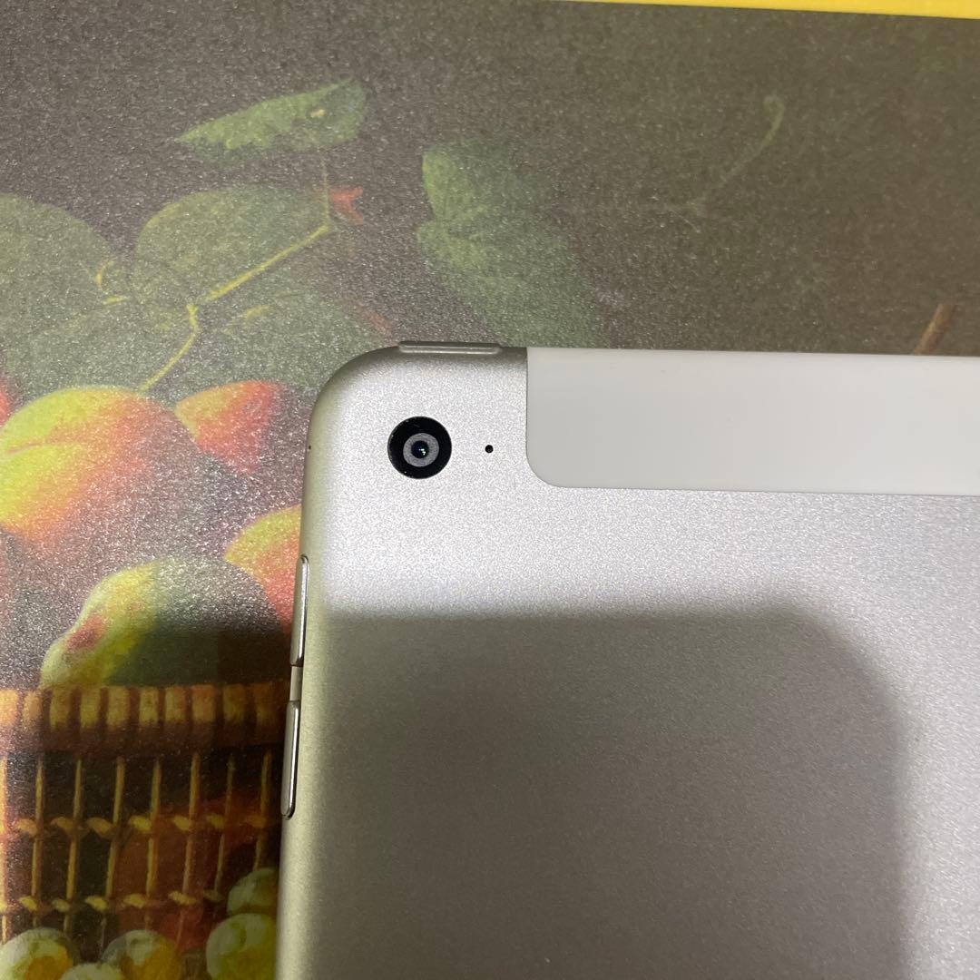 Apple iPad mini4セルラー64GB シルバー 本体