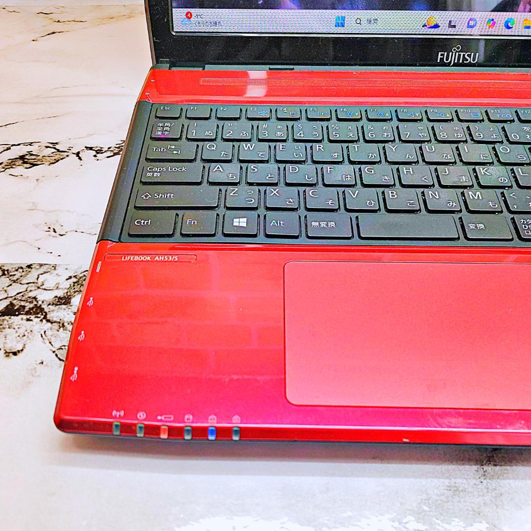 お手頃価格ノートパソコン❤️爆速SSD☘️Blu-ray・メモリ８G❣️最強i7