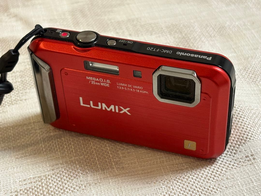 Panasonic DMC-FT20 レッド コンパクトデジタルカメラ