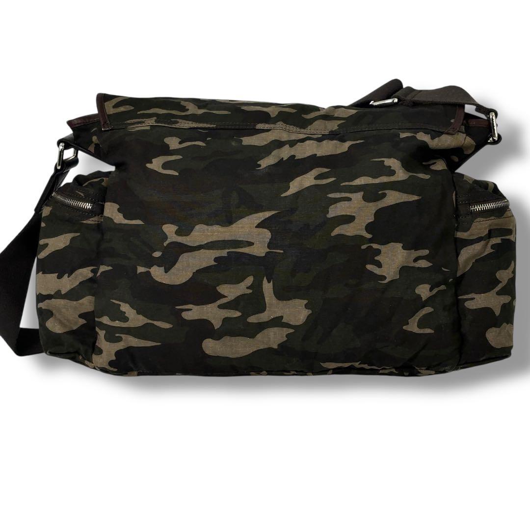 【極美品】ドルチェアンドガッパーナ　DG　メッセンジャー　迷彩　カモフラ　ロゴ
