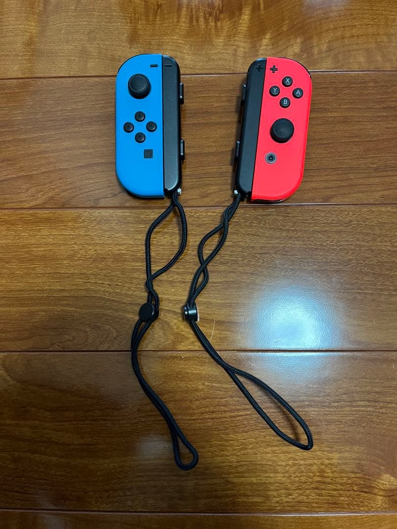 ほぼ未使用❣️ バッテリー強化版Nintendo Switch 本体＆SDカード付