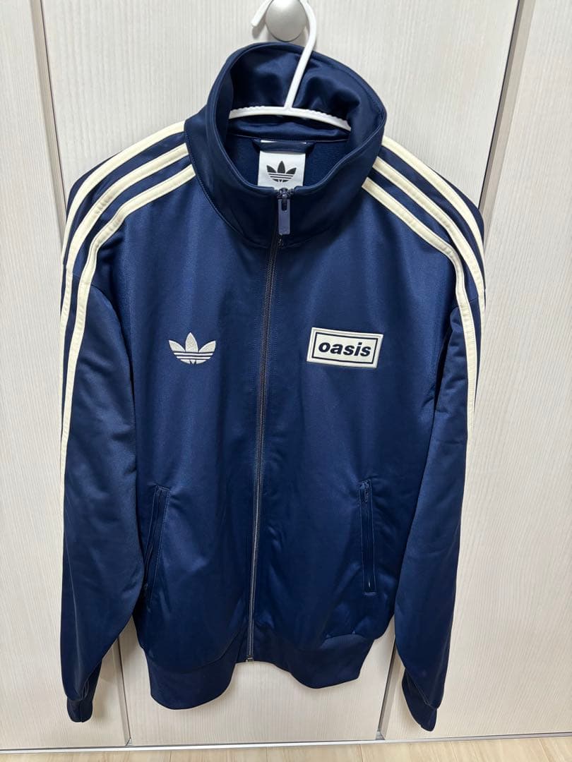 adidas oasis トラックジャケットネイビー xs