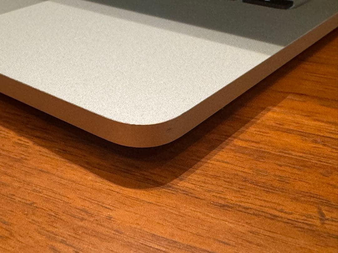 Macbook pro 2020 M1モデル