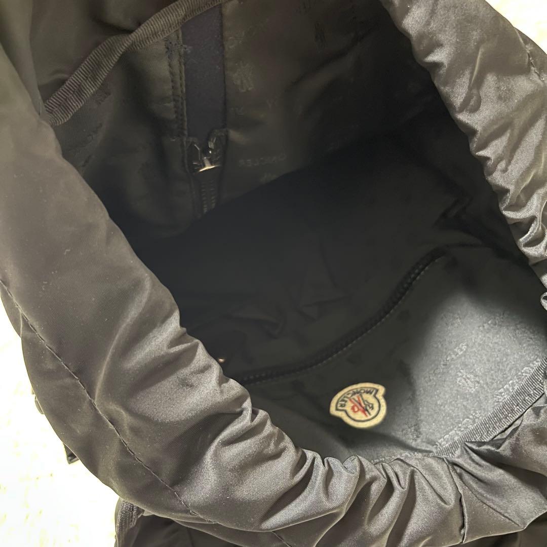 【希少美品】モンクレール AMI リュック バックパック ロゴ刺繍 黒