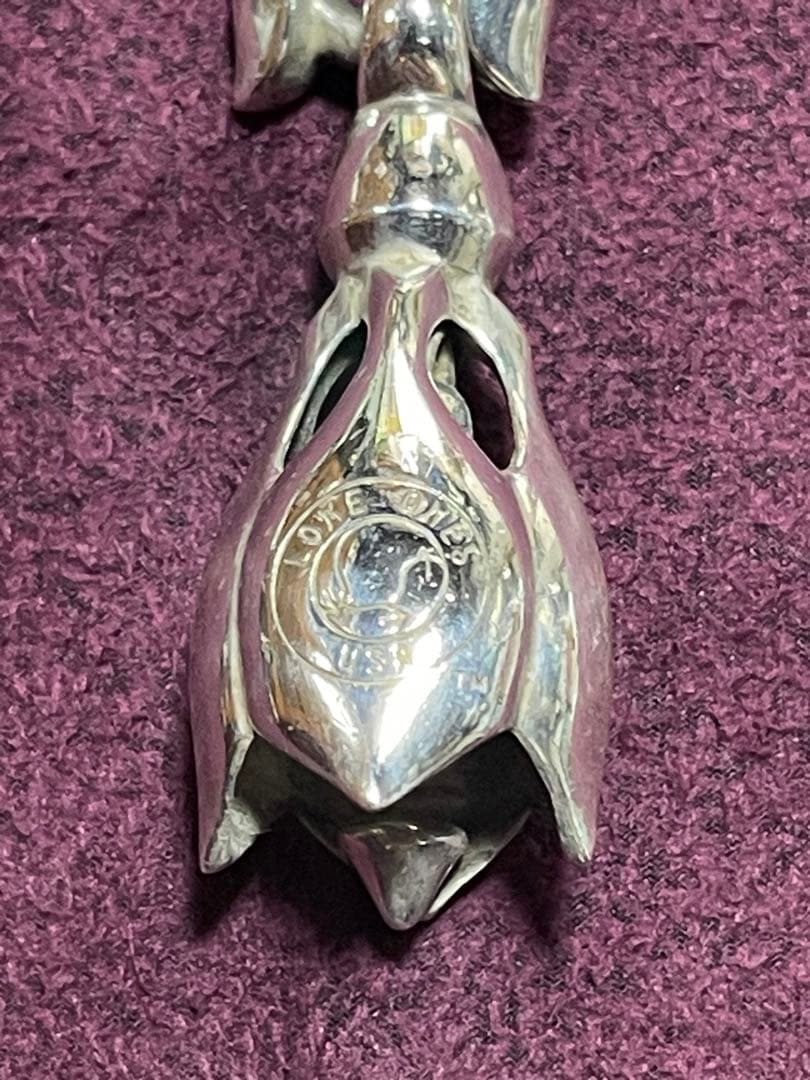 LONE ONES キークラスプLです